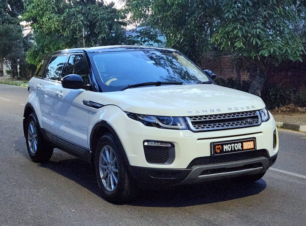 Range Rover Evoque N Shape