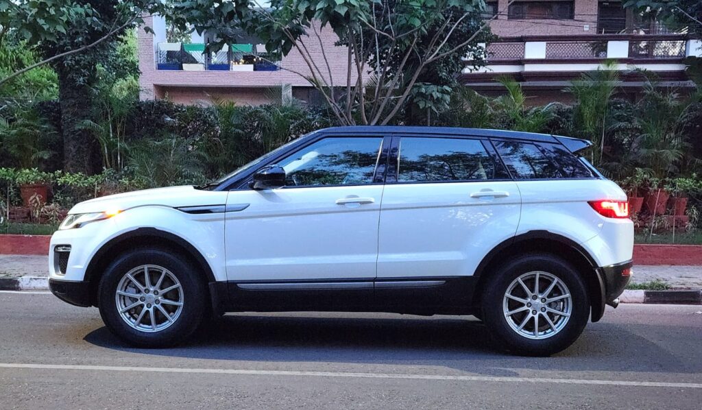Range Rover Evoque N Shape
